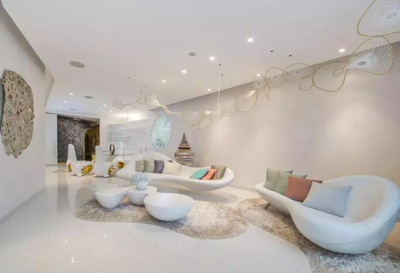 Lomakeskus Iniala Beach House