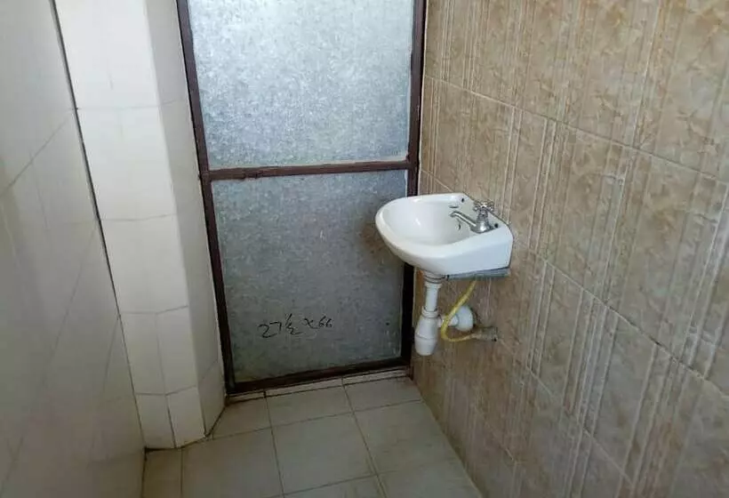 C.e.o Motel