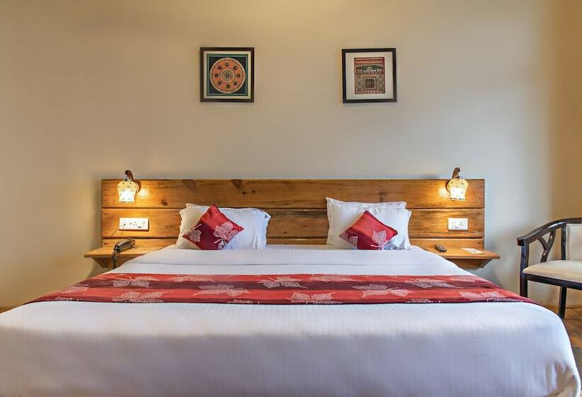 Hotel Echor  Yak And Yeti Ranikhet