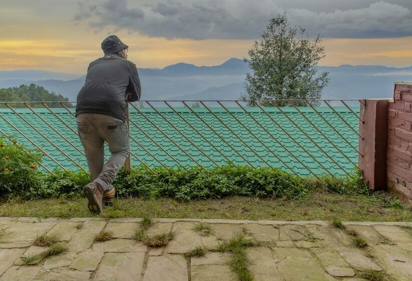 Hotel Echor  Yak And Yeti Ranikhet