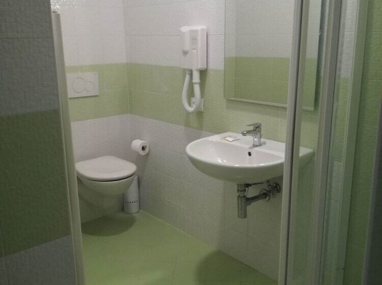 בית מלון כפרי Settibi