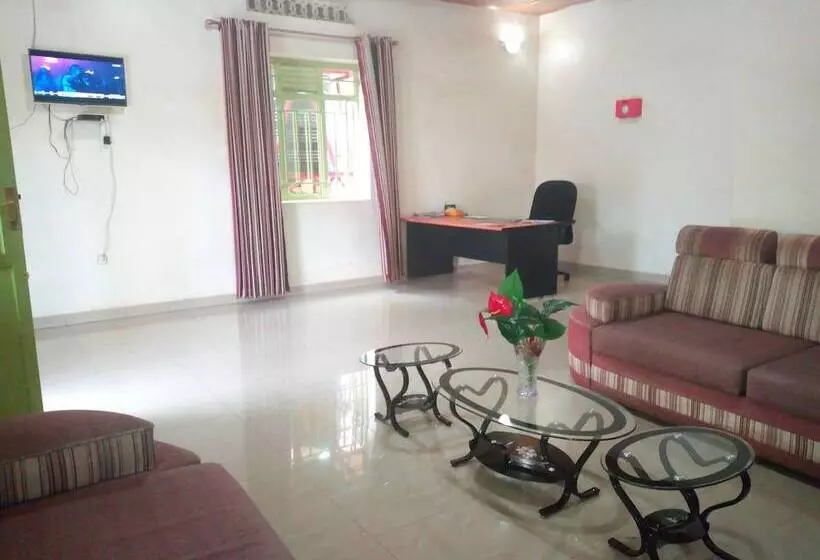 هتل Steclem Bed And Breakfast