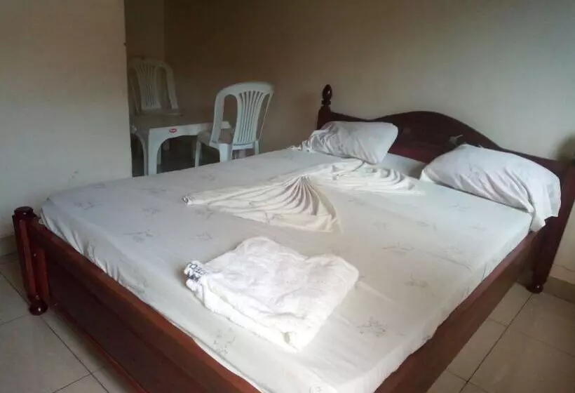 هتل Steclem Bed And Breakfast