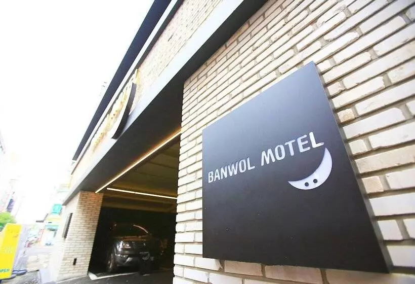 Wolgot Hotel Banwol