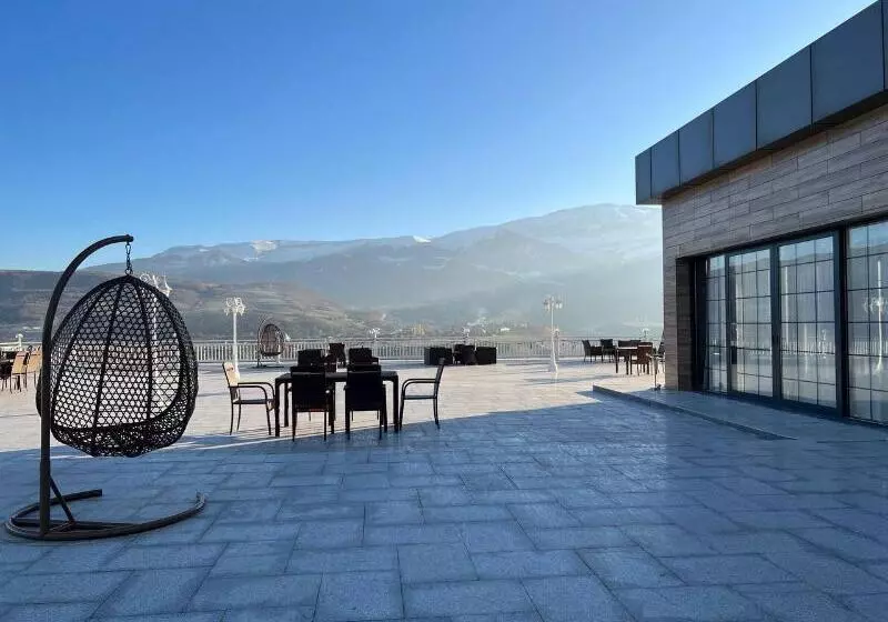 هتل Deluxe Park Qusar Resort & Spa