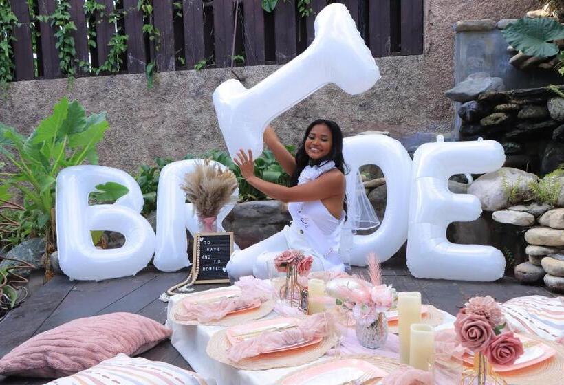 هتل One32 Guest House