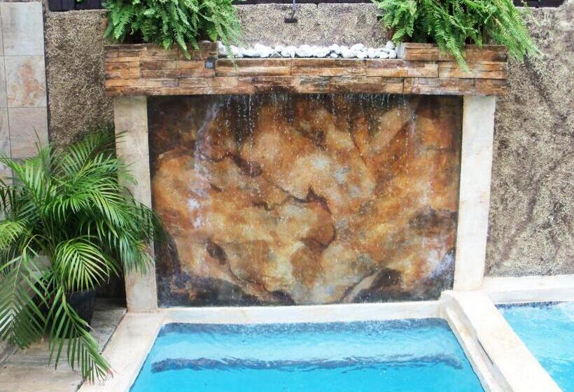 هتل One32 Guest House