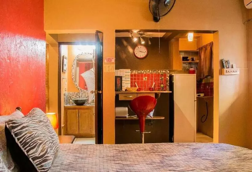 هتل One32 Guest House