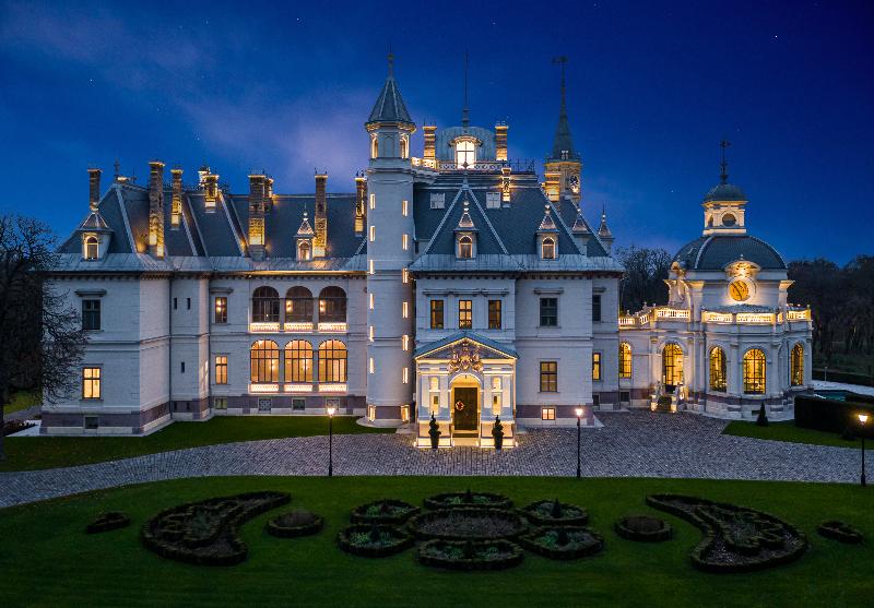 ホテル Botaniq Castle Of Tura