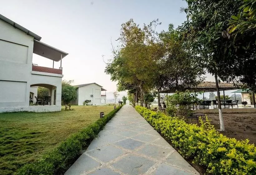 Hotelli Greenscape By Beyond Stay Madhai