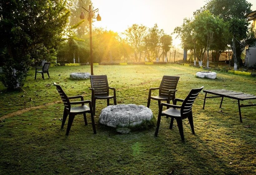 בית מלון כפרי Greenscape By Beyond Stay Madhai