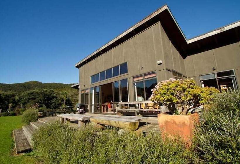 酒店 Piha Beachstay Accommodation