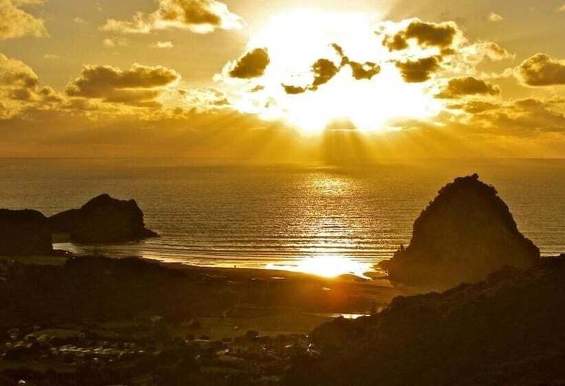 酒店 Piha Beachstay Accommodation