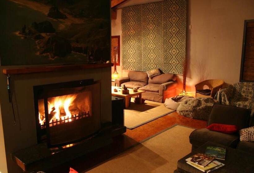 酒店 Piha Beachstay Accommodation