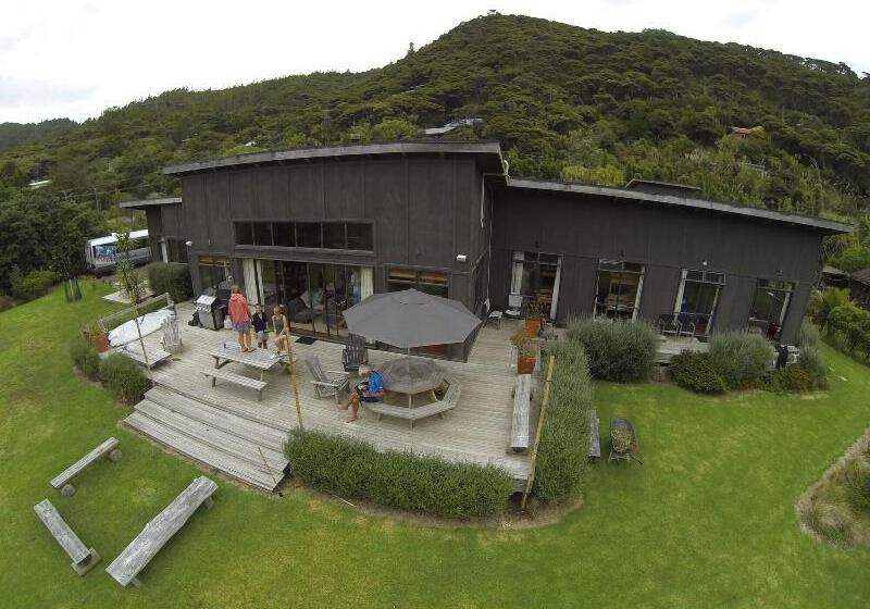 酒店 Piha Beachstay Accommodation