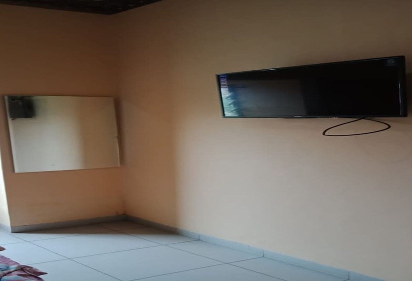 فندق Villa Karsinem Pasuruan By Oyo Rooms