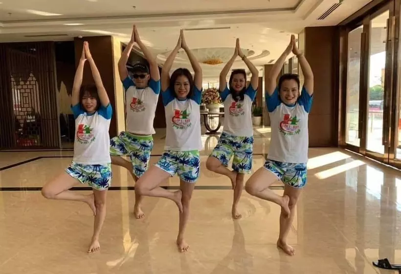 هتل Holiday Cua Lo