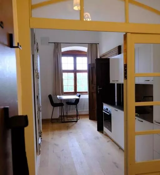هتل Innviertler Versailles