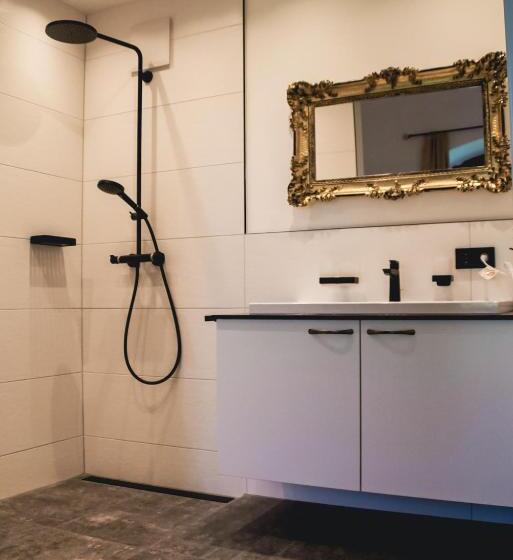 هتل Innviertler Versailles