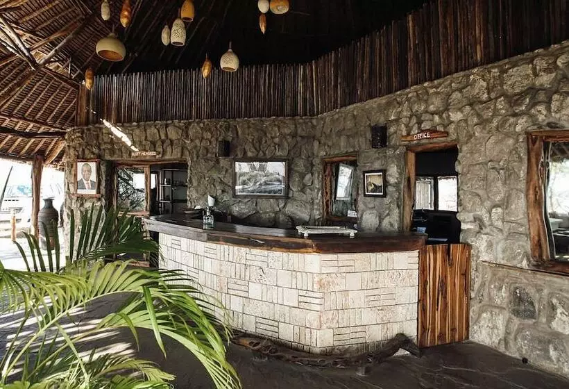 هتل Lions Bluff Lodge