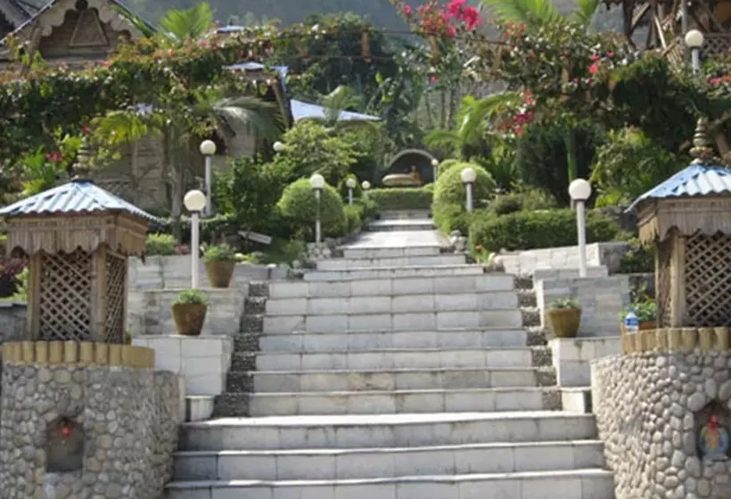 هتل Manakamana Rising Resort