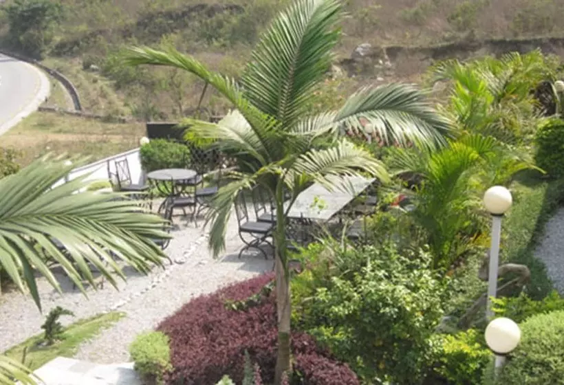 هتل Manakamana Rising Resort