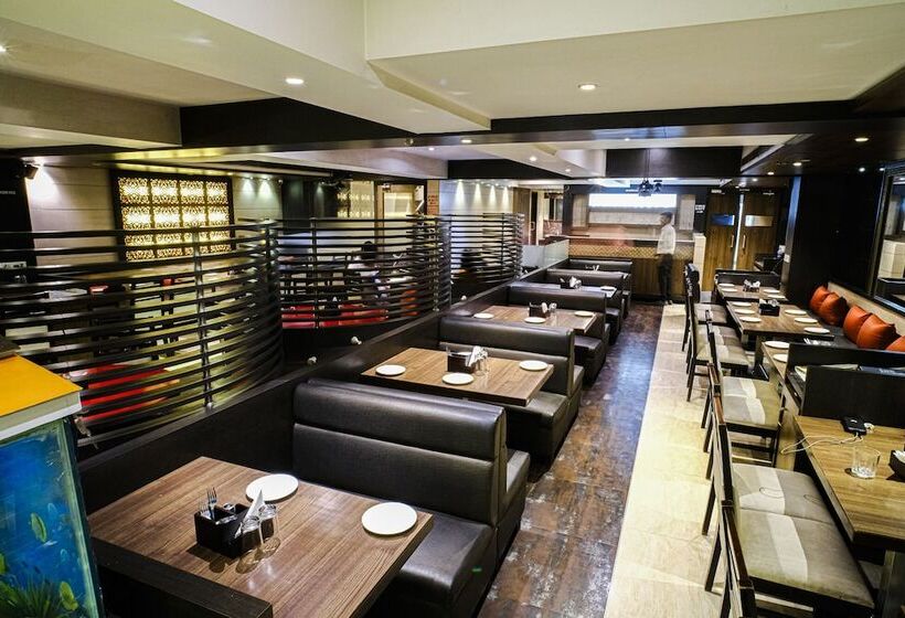 Отель Royal Classic