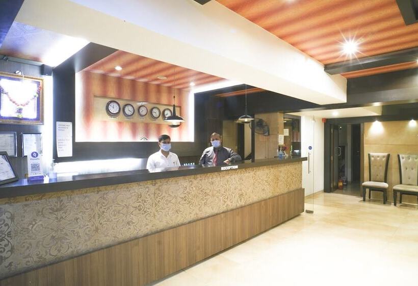 Отель Royal Classic