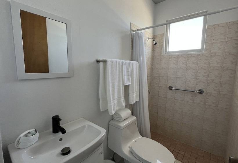 هتل Bella Surf Inn