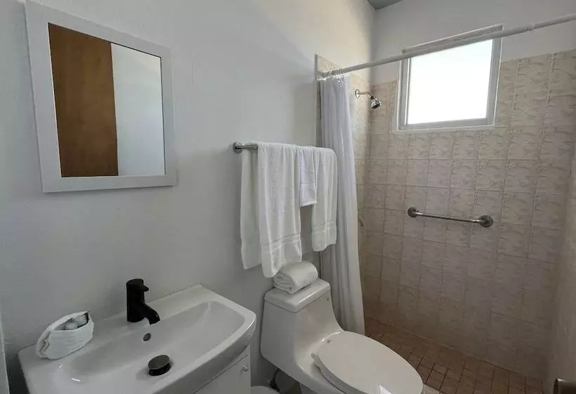 هتل Bella Surf Inn