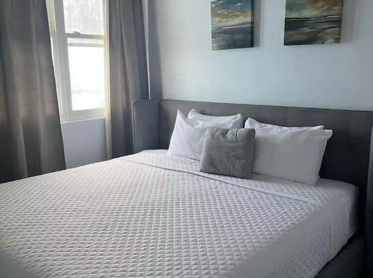 هتل Bella Surf Inn