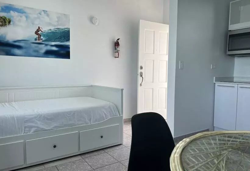 هتل Bella Surf Inn