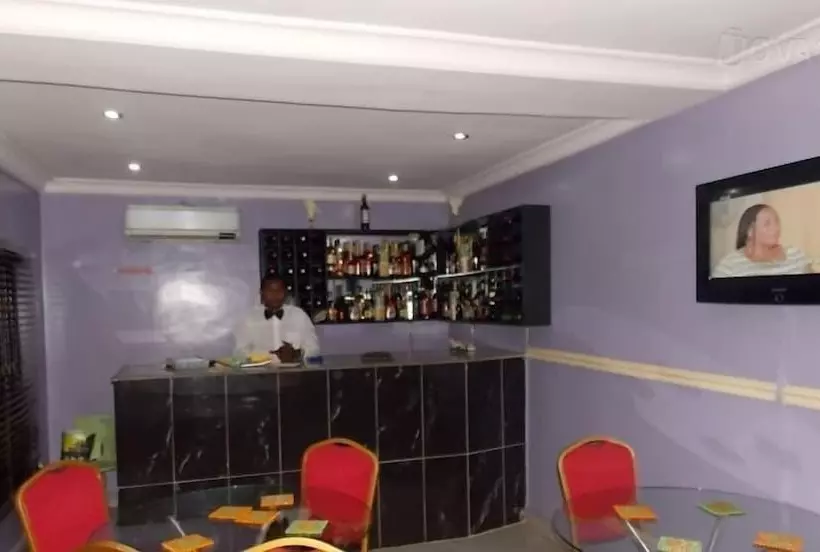 هتل Esporta Suites Ondo