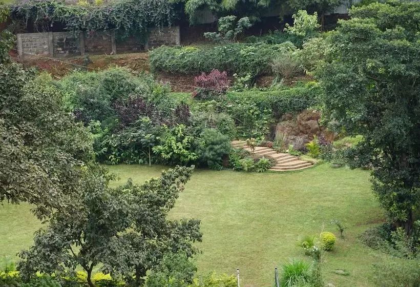 هتل La Miguela Guest House