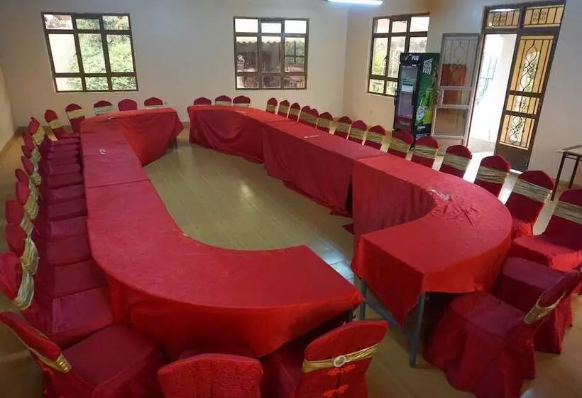 هتل La Miguela Guest House