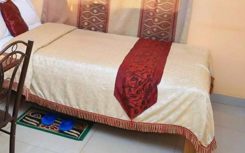 هتل La Miguela Guest House