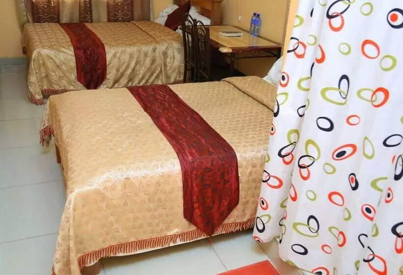 هتل La Miguela Guest House