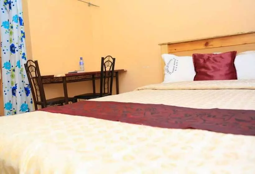 هتل La Miguela Guest House