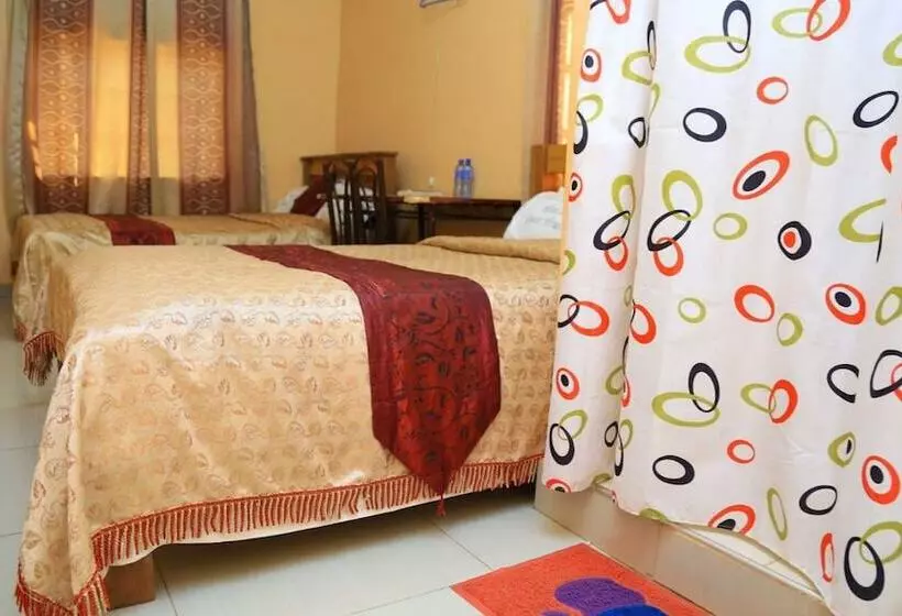 هتل La Miguela Guest House