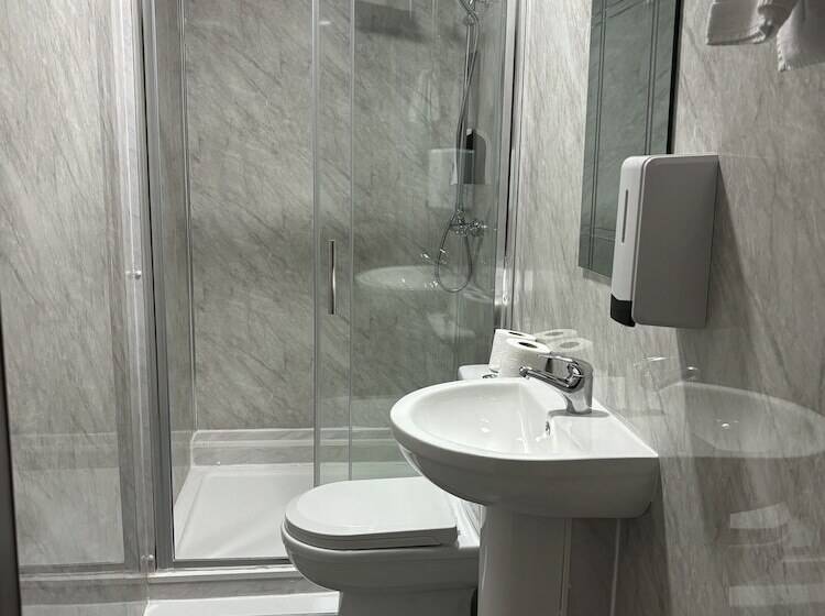 Отель Best Western Ebbw Vale