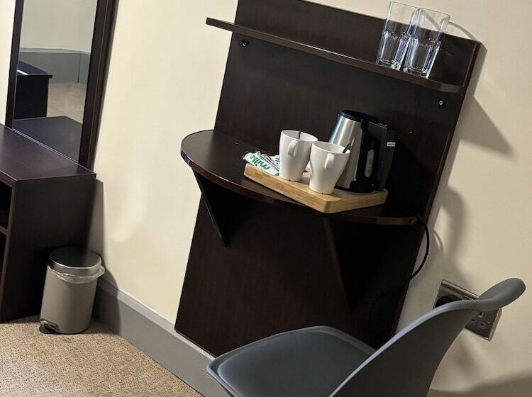 Отель Best Western Ebbw Vale