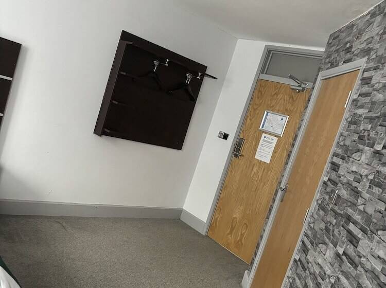 Отель Best Western Ebbw Vale