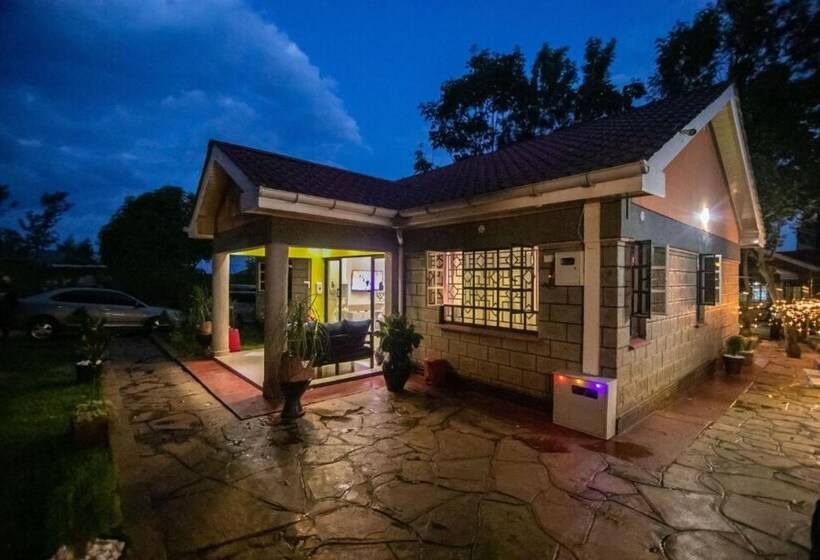 هتل Lovely Garden Guest Home