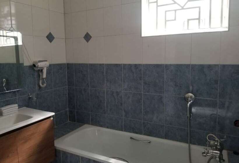 هتل Lovely Garden Guest Home