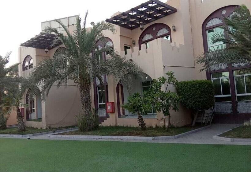 هتل Corniche Palace