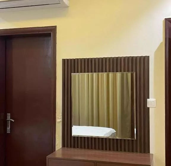 هتل Corniche Palace