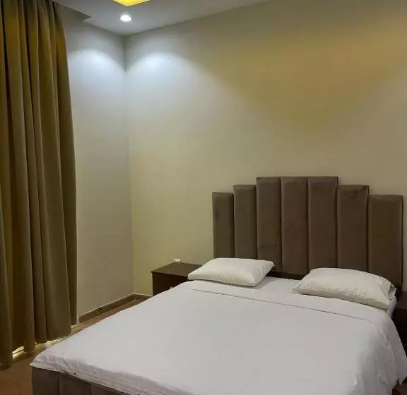 هتل Corniche Palace