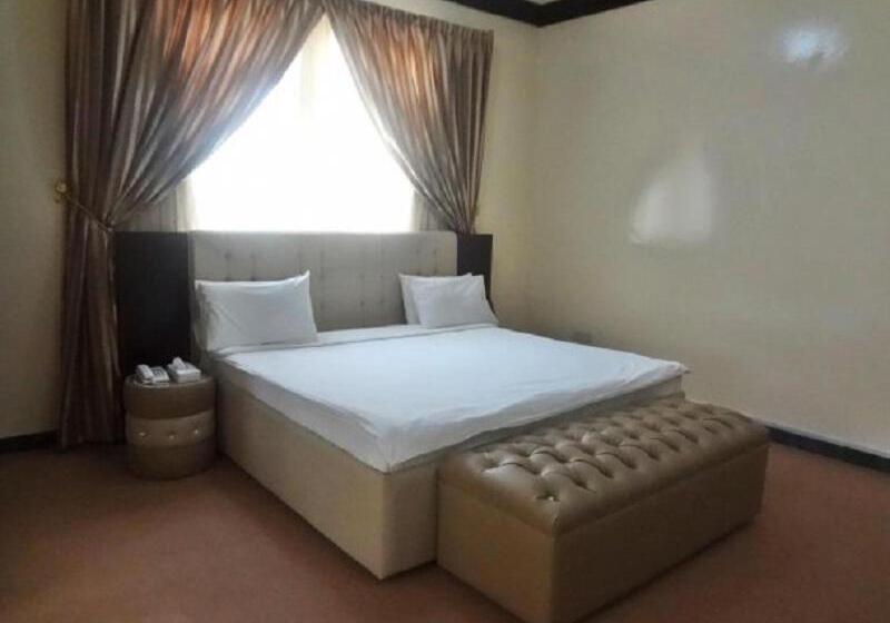 هتل Corniche Palace