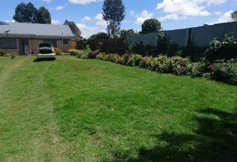 هتل The Rhine Guest House Eldoret