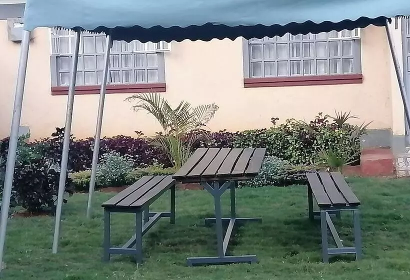 هتل The Rhine Guest House Eldoret